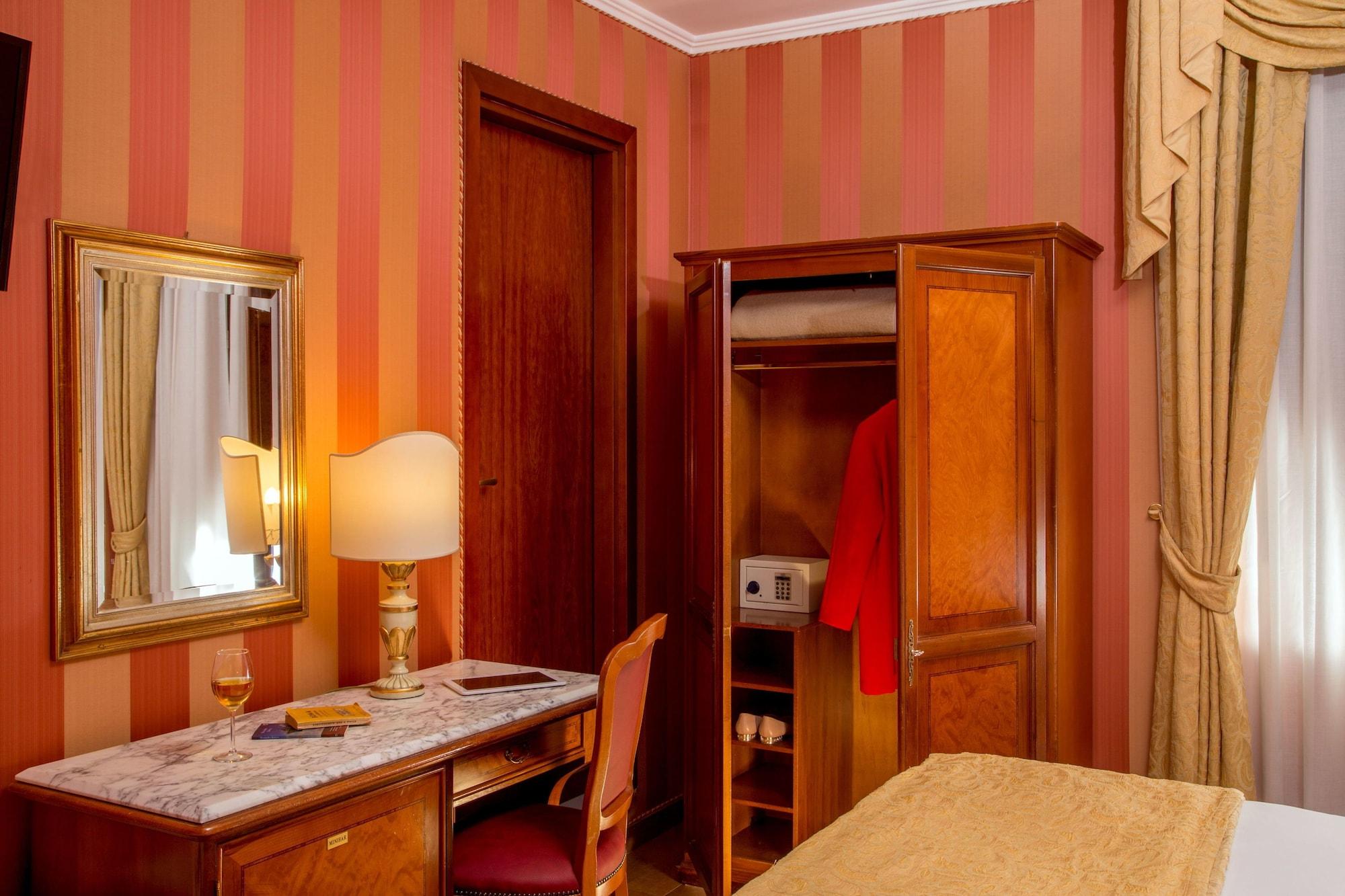 Hotel Forte Рим Екстериор снимка